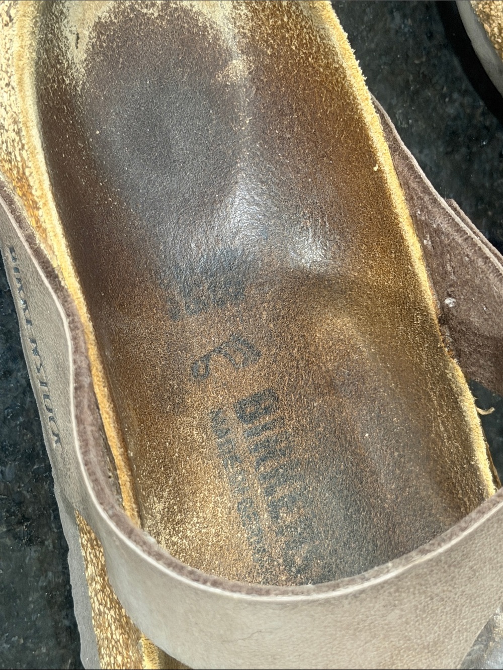 Birkenstock Brown Gizeh Leather Thong - Picture 12 of 12